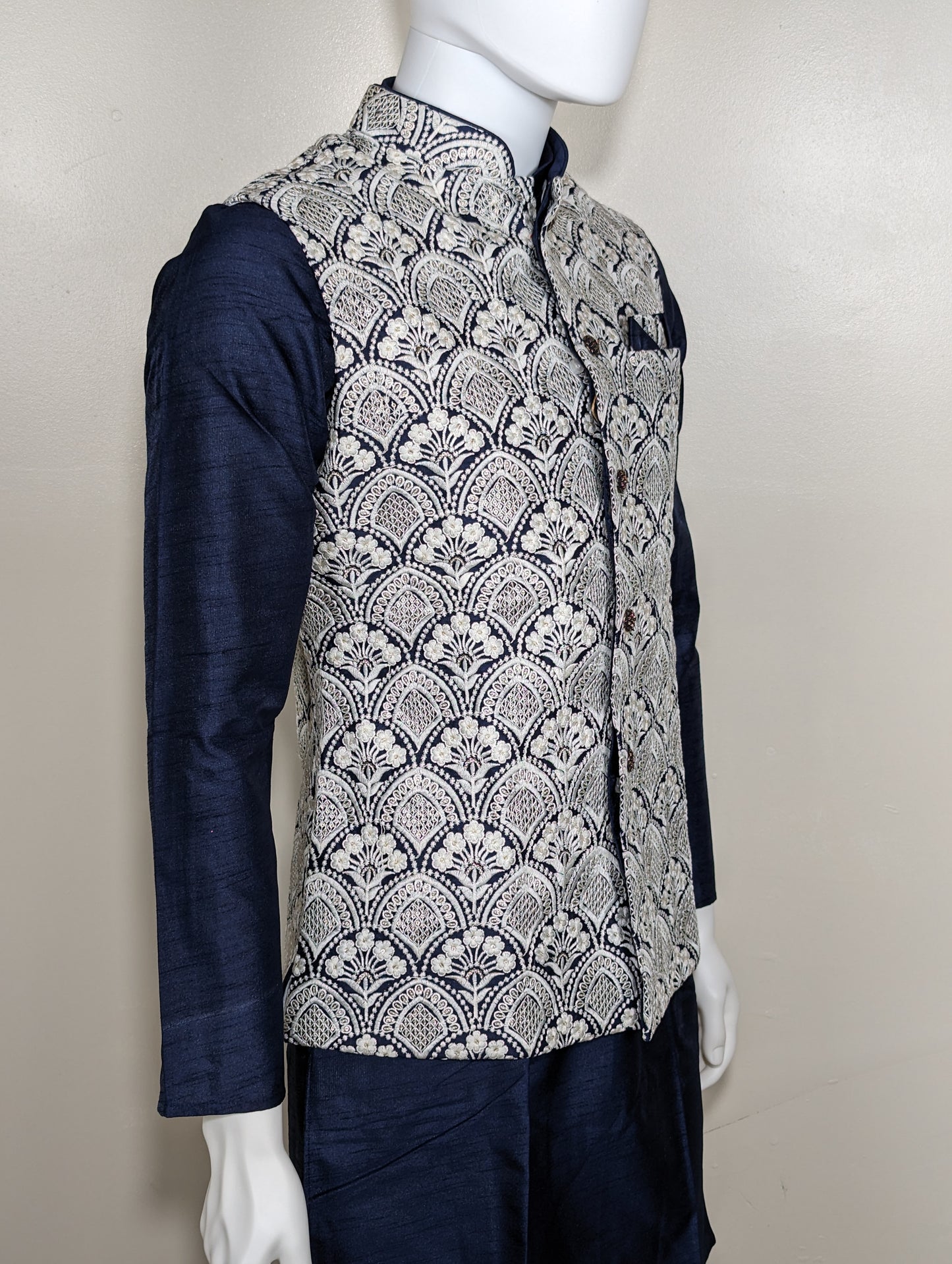 Men's hakoba chikan embroidery 3-piece kurta set - Blue
